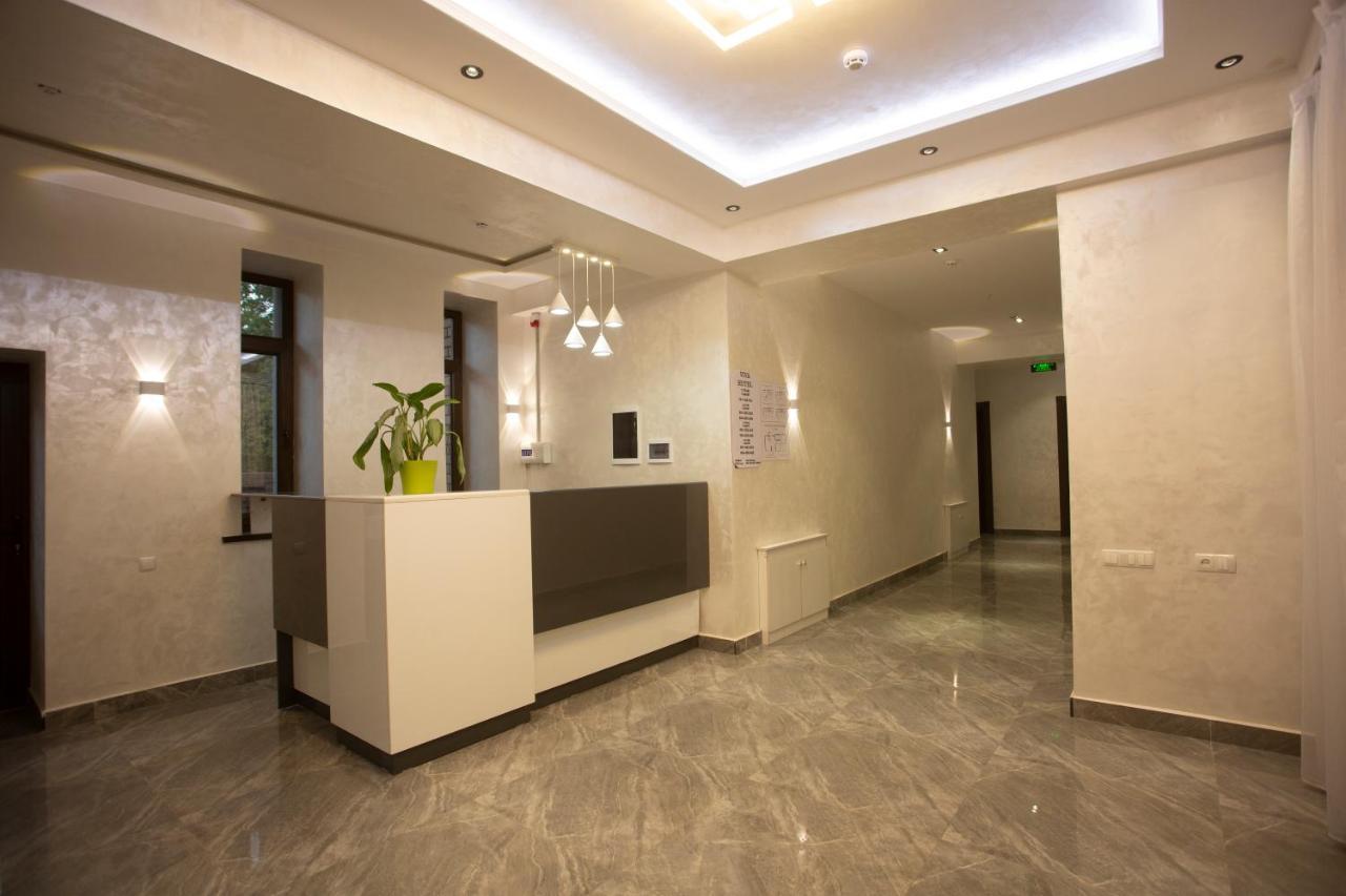 Viva Hotel Tasjkent Exteriör bild